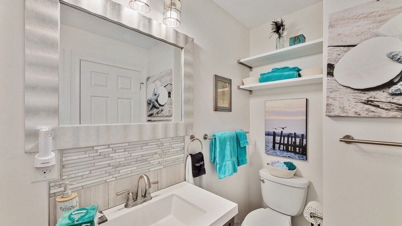 Photo of Bathroom in Melbourne Beach