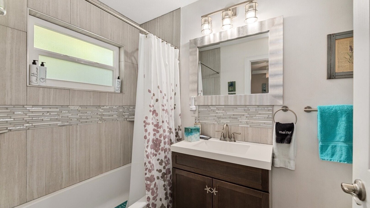 Photo of Bathroom in Melbourne Beach