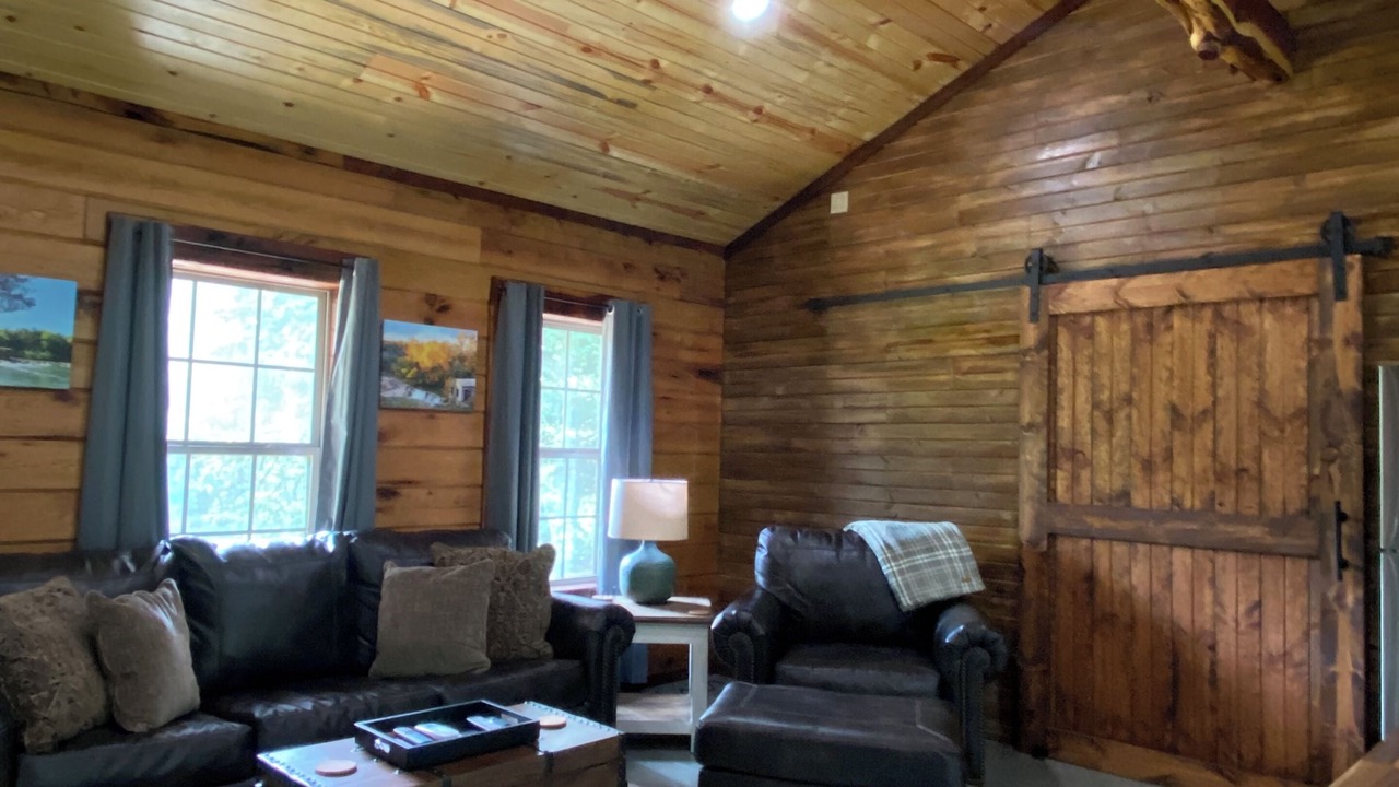 Photo of Livingroom in Tishomingo