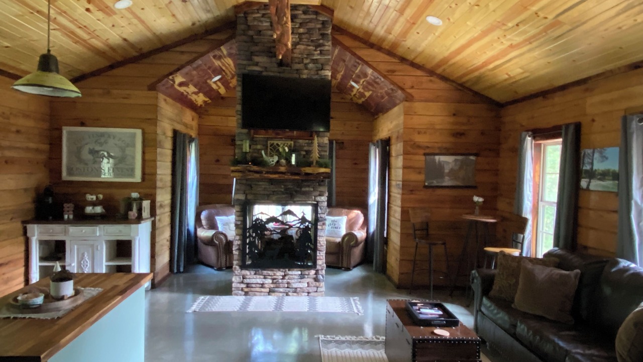 Photo of Livingroom in Tishomingo