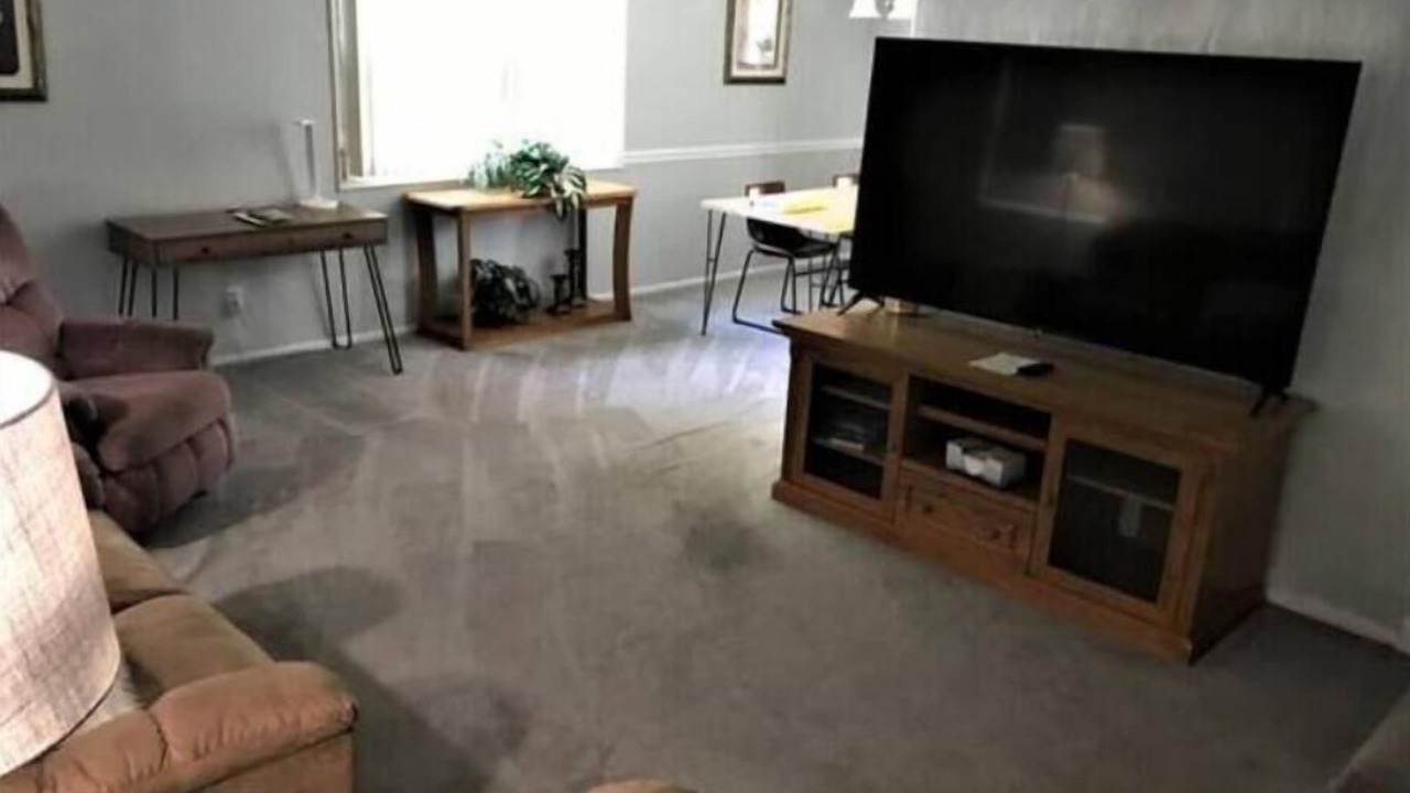 Photo of Livingroom in North Central