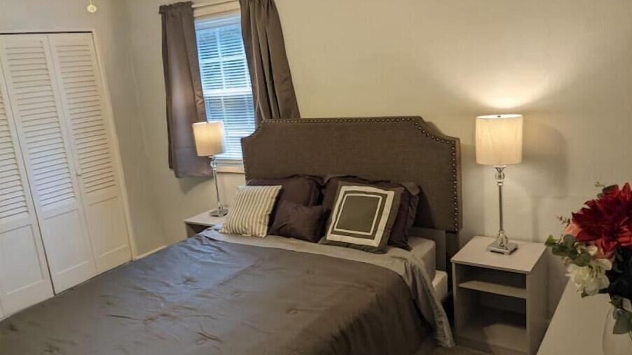 Photo of Bedroom in North Central