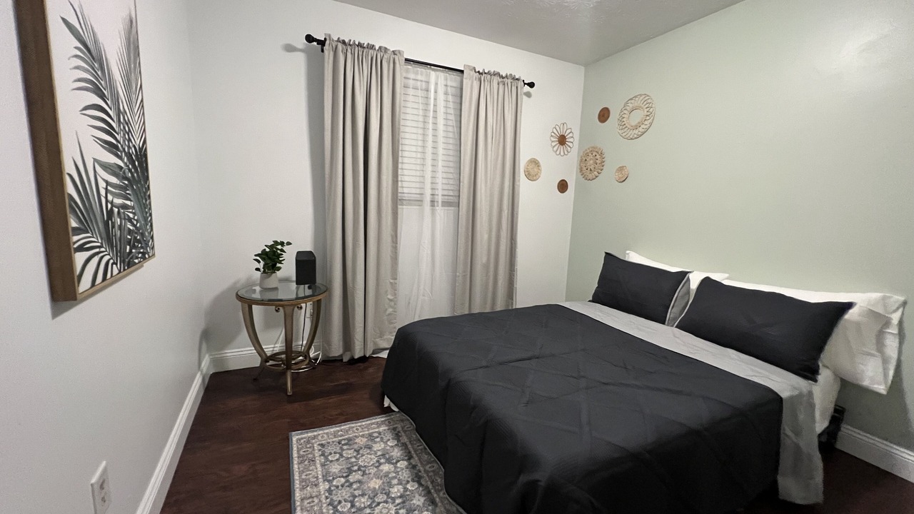 Photo of Bedroom in Lake City