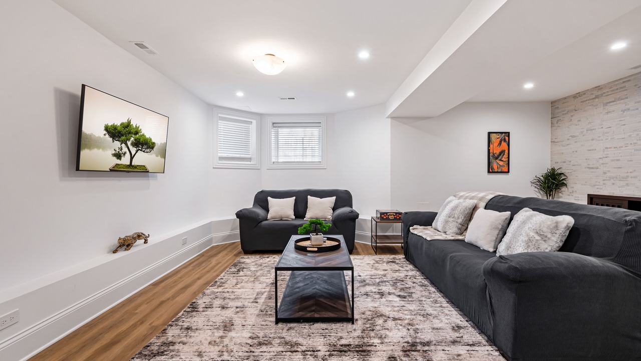 Photo of Livingroom in Wrigleyville