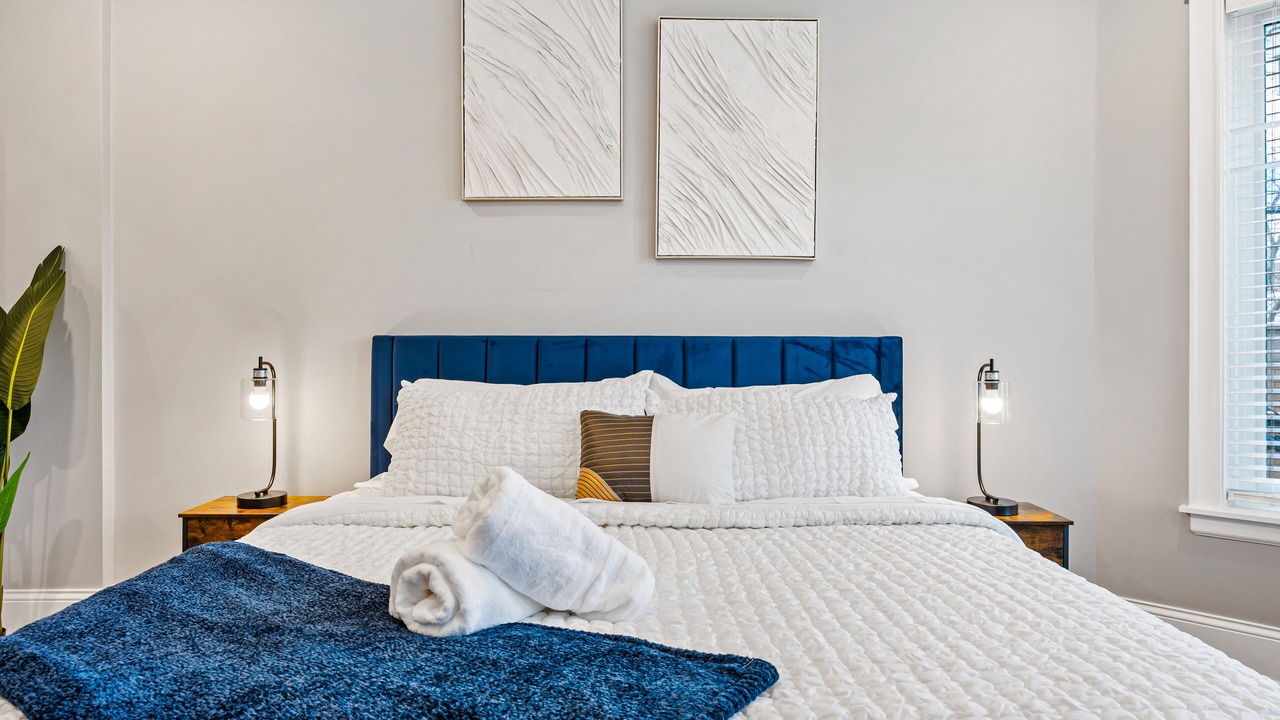 Photo of Bedroom in Wrigleyville