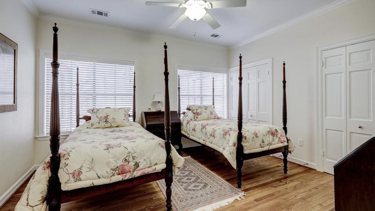 Photo of Bedroom in Uptown