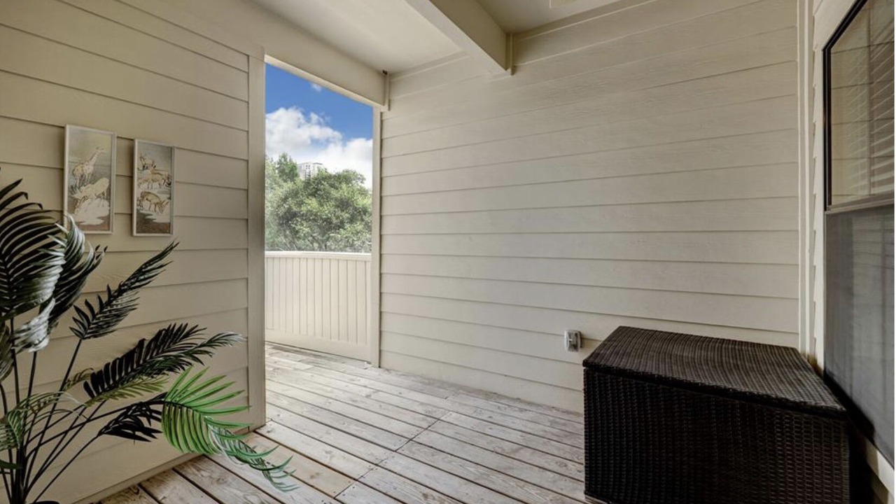 Photo of Patio Balcony in Uptown
