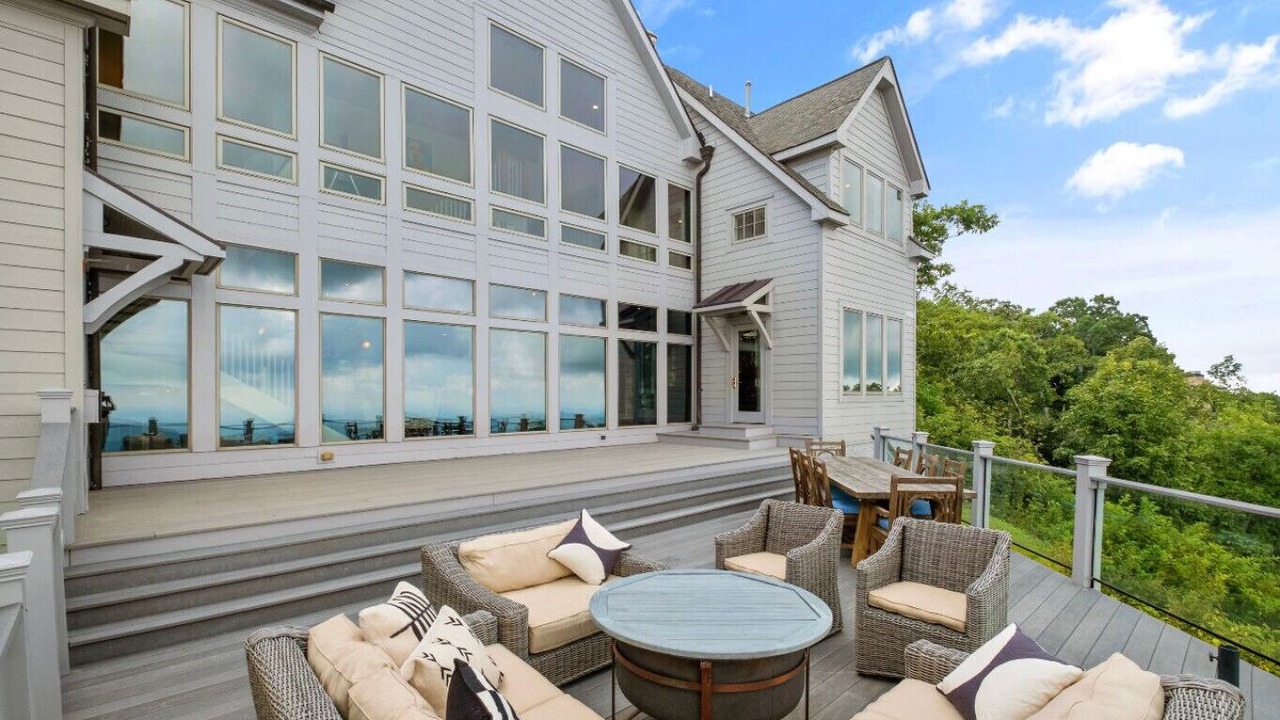 Photo of Outdoor in Roseland