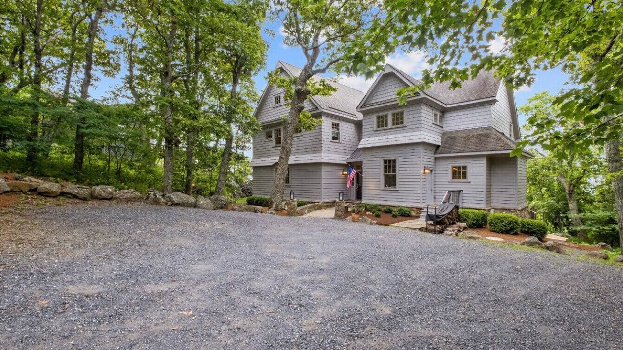 Photo of Outdoor in Roseland