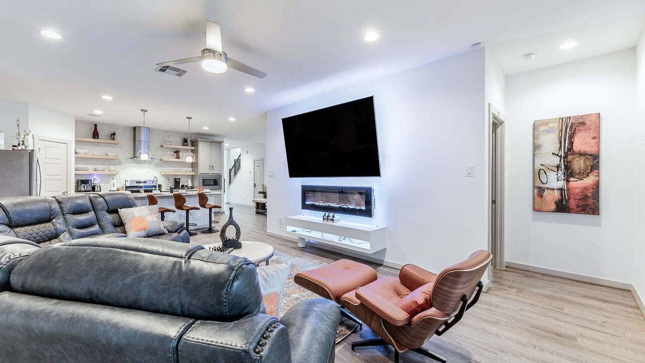 Photo of Livingroom in Southeast Houston