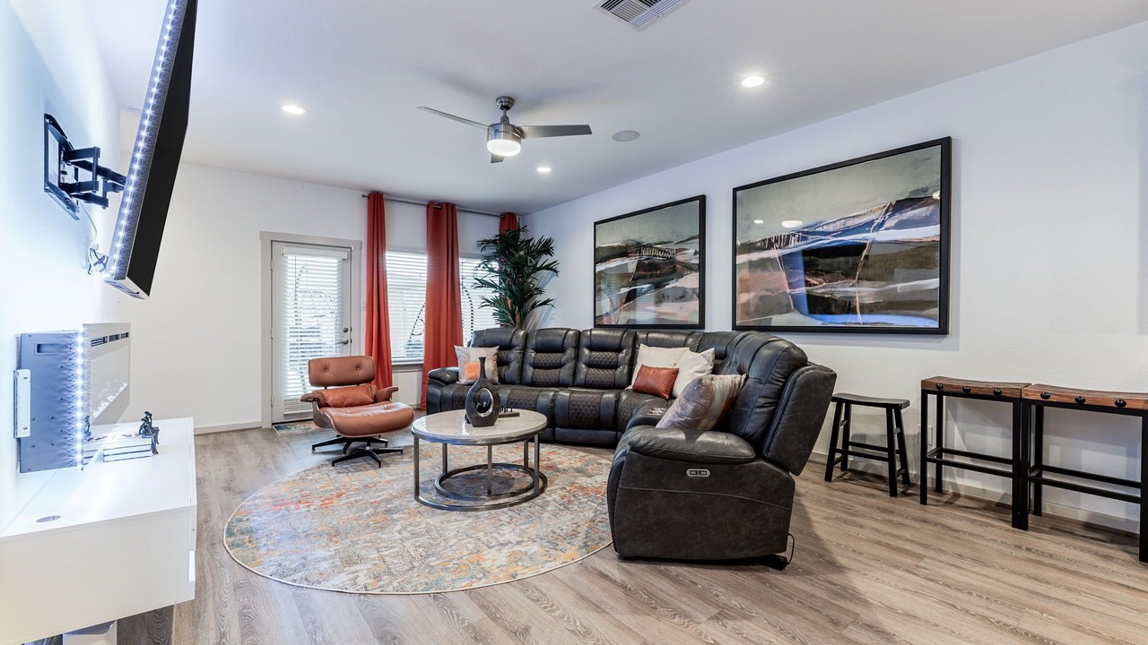 Photo of Livingroom in Southeast Houston