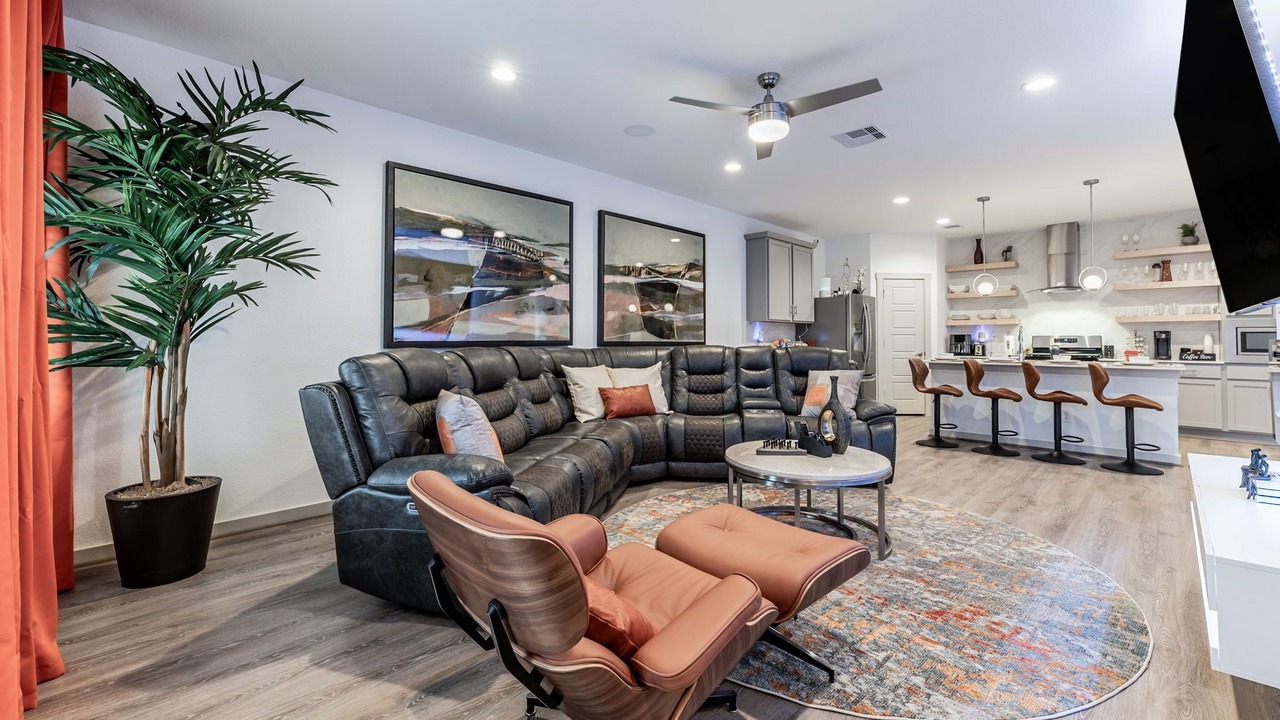 Photo of Livingroom in Southeast Houston