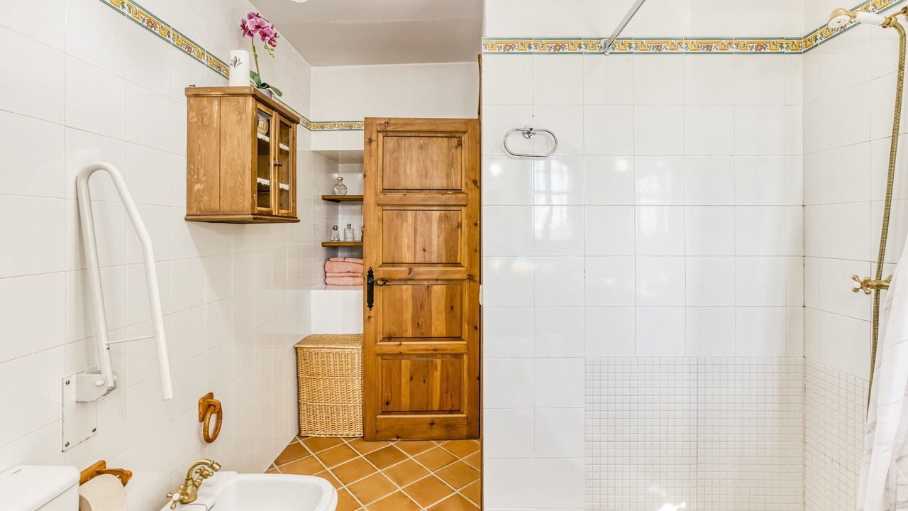 Photo of Bathroom in Darnius