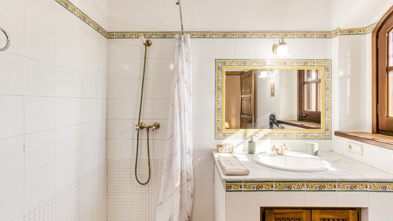 Photo of Bathroom in Darnius