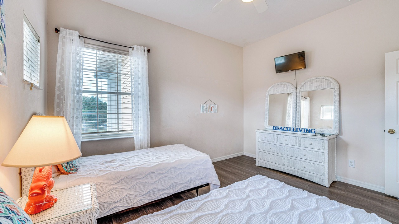 Photo of Bedroom in Bahama Bay