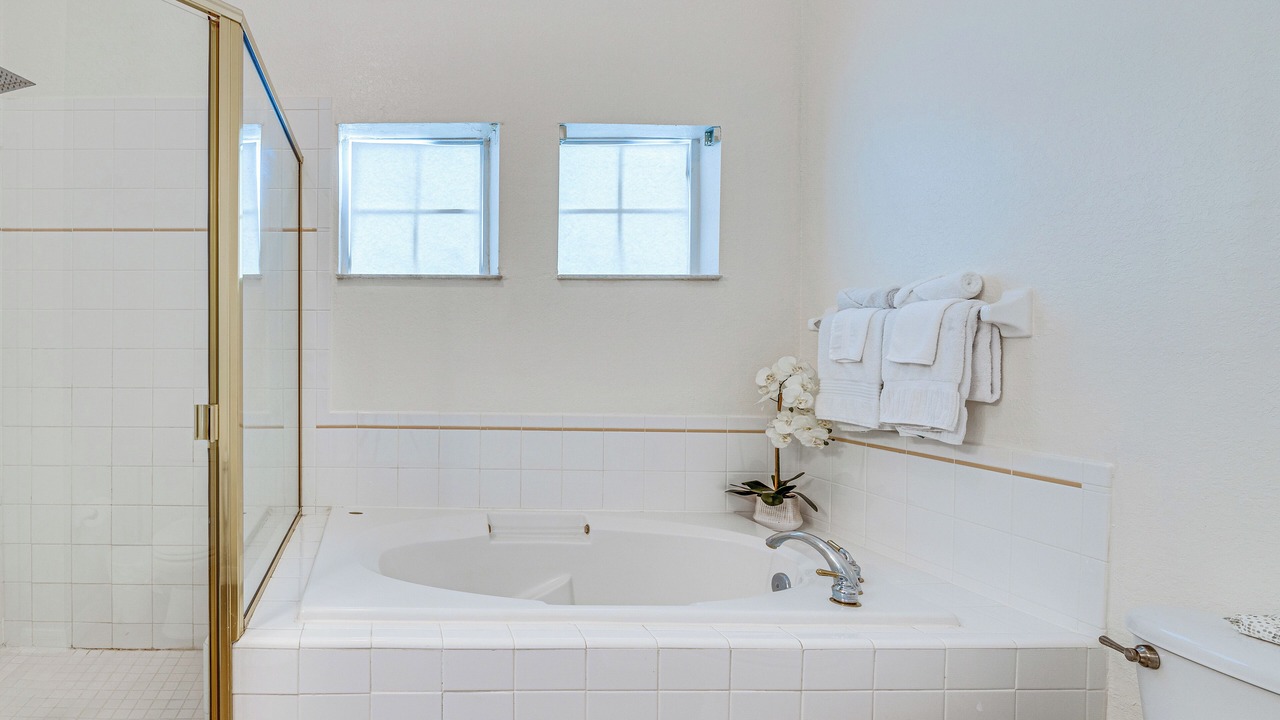 Photo of Bathroom in Bahama Bay