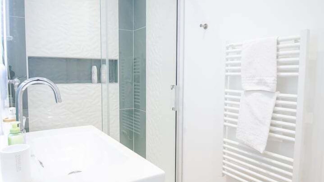 Photo of Bathroom in Amboise