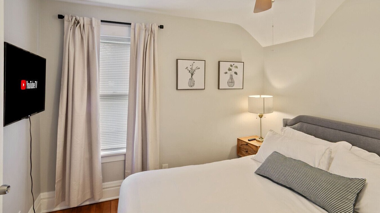 Photo of Bedroom in Libertyville