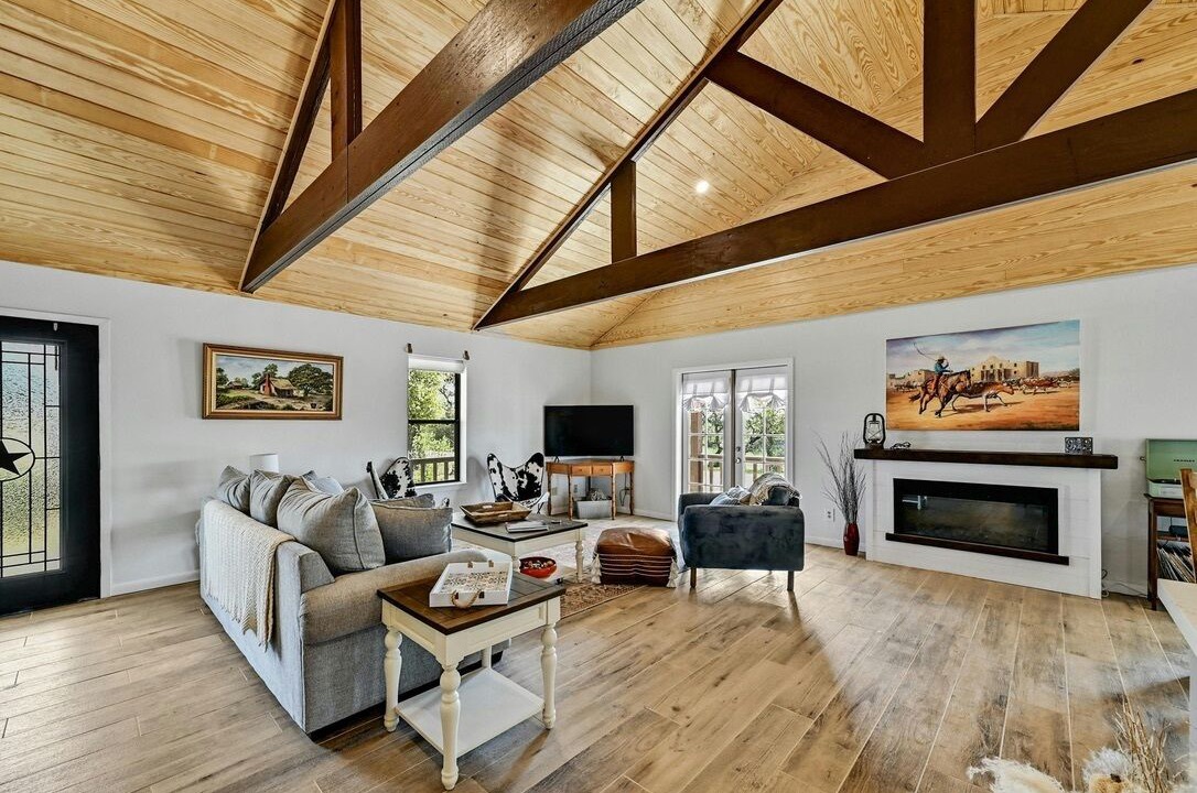 Photo of Livingroom in Johnson City