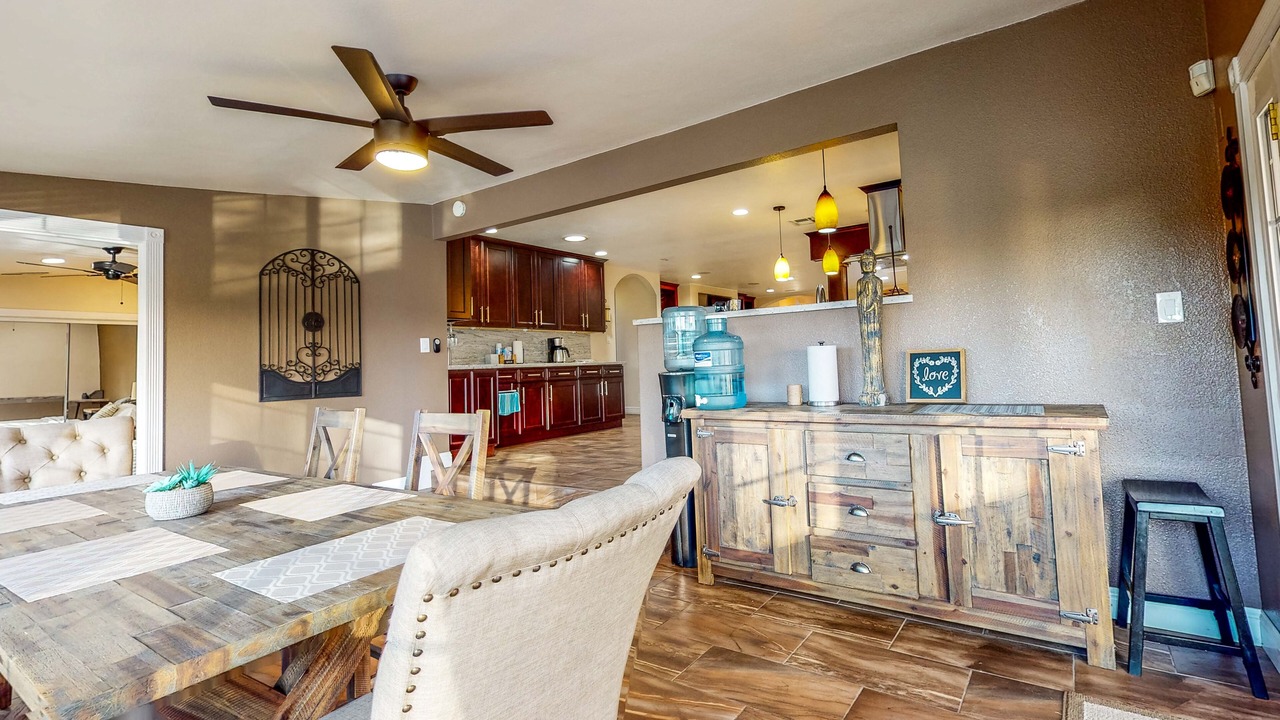 Photo of Others in Victor