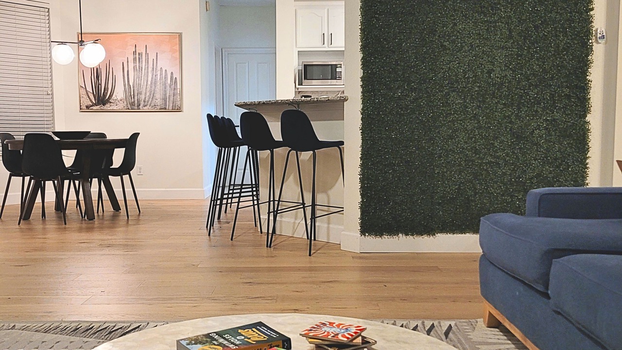 Photo of Livingroom in Woods Of Brushy Creek