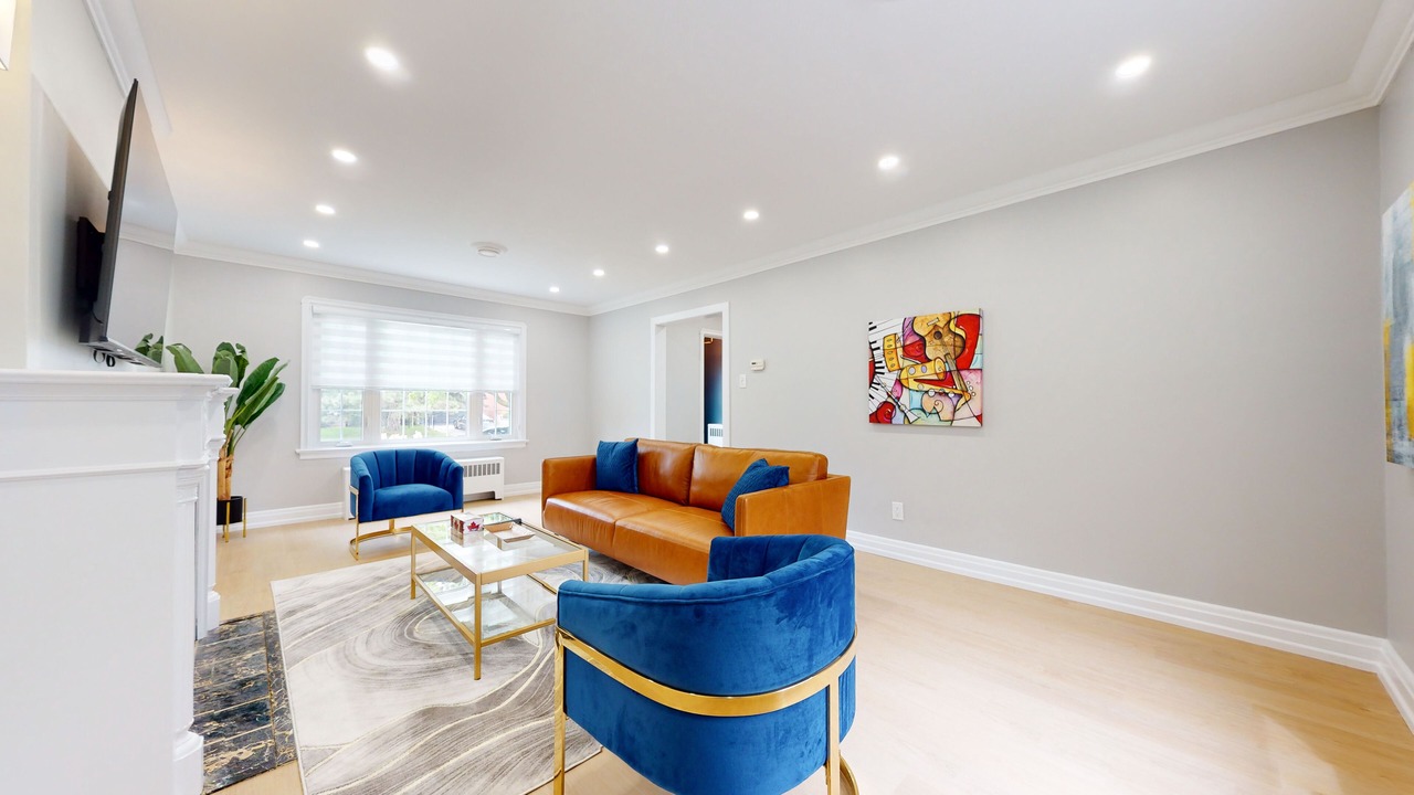 Photo of Livingroom in Armour Heights