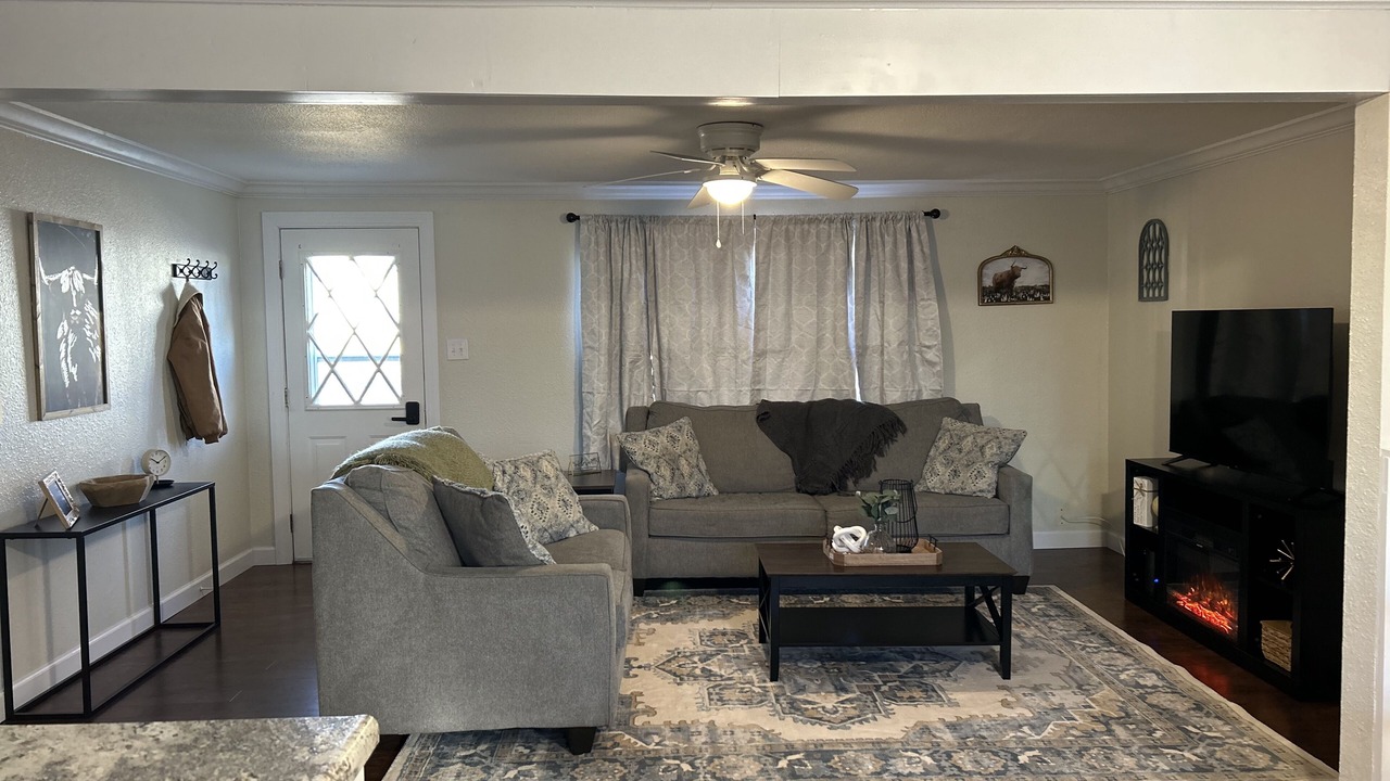 Photo of Livingroom in Farmington