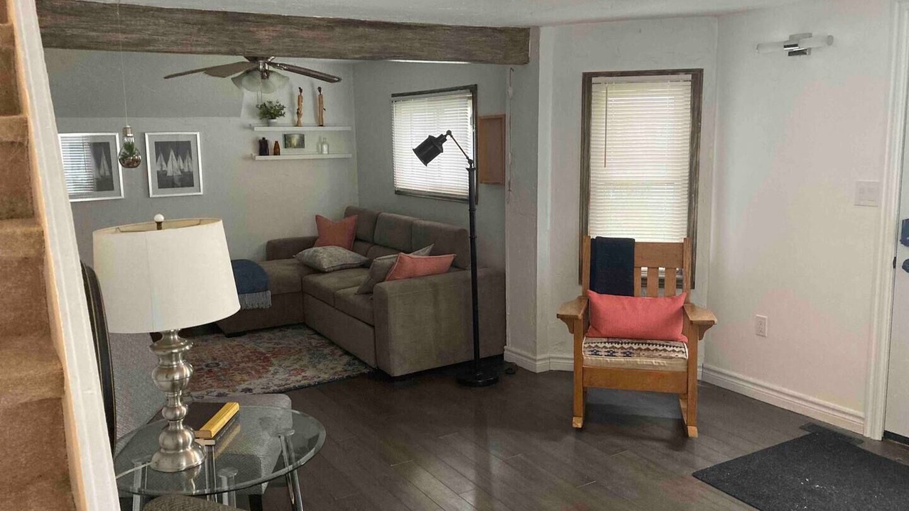 Photo of Livingroom in Brights Grove