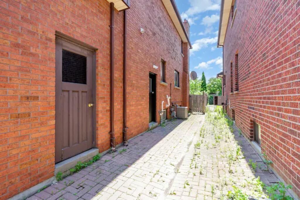 Photo of Others in Richmond Hill