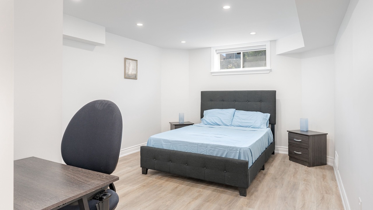 Photo of Bedroom in Richmond Hill