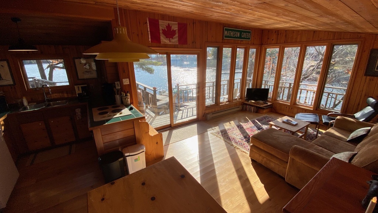 Photo of Livingroom in Georgian Bay