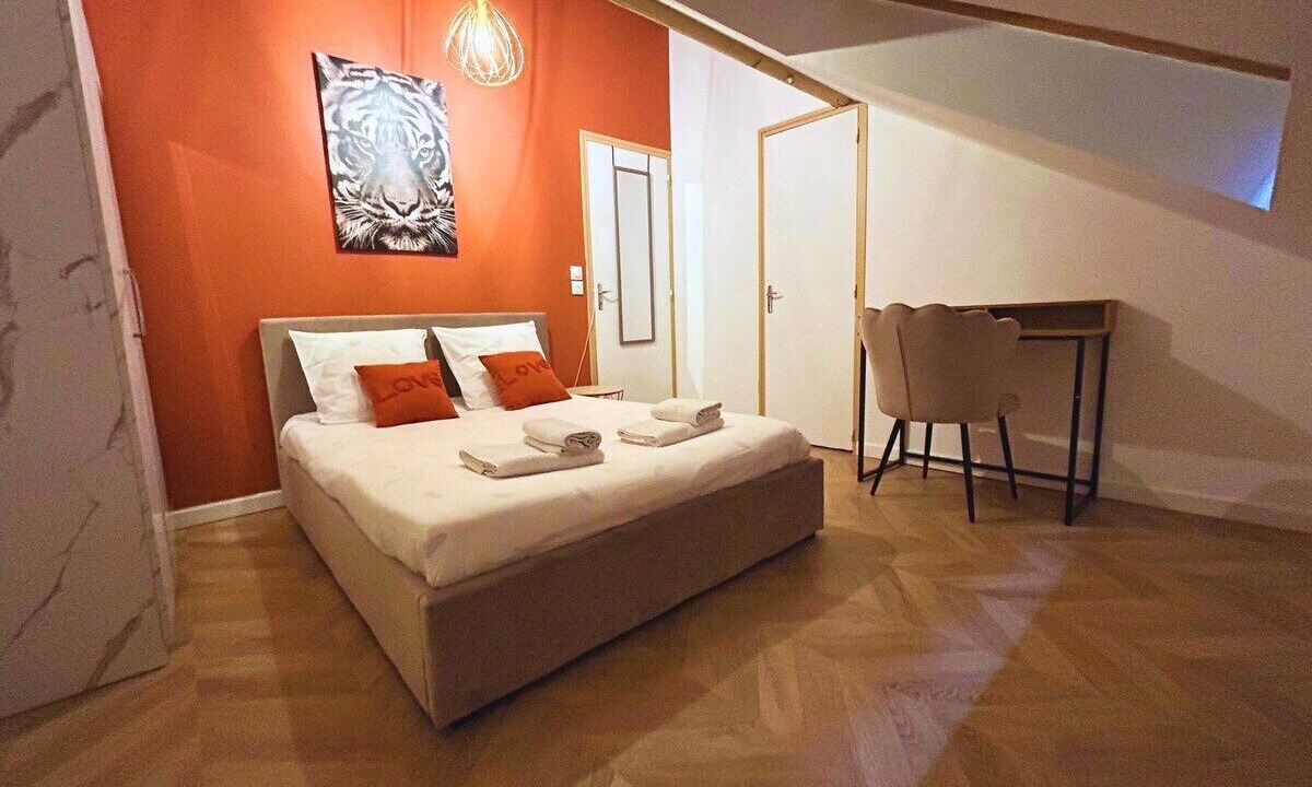 Photo of Bedroom in Courlancy