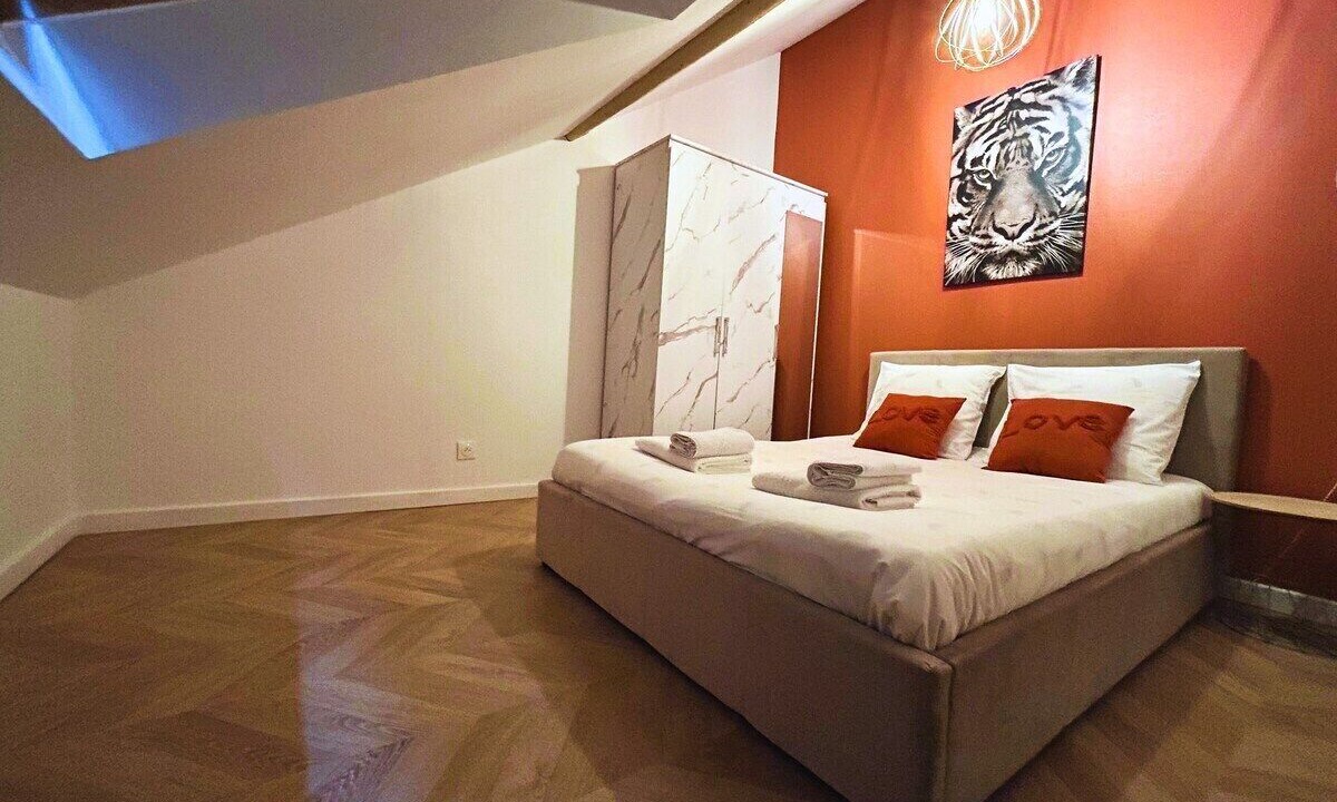 Photo of Bedroom in Courlancy