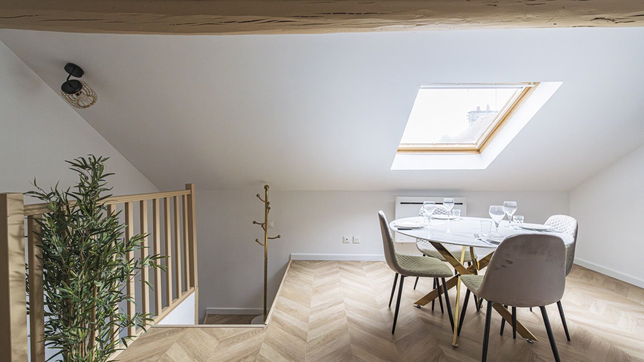 Photo of Others in Courlancy