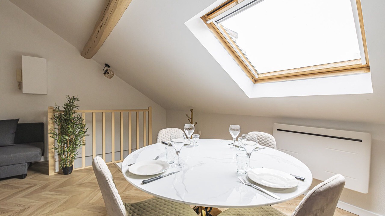 Photo of Others in Courlancy