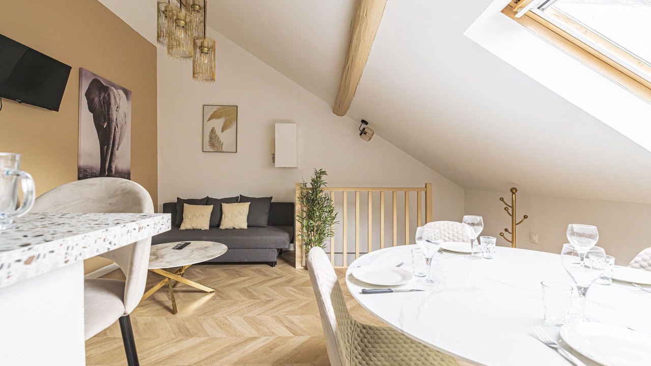 Photo of Others in Courlancy