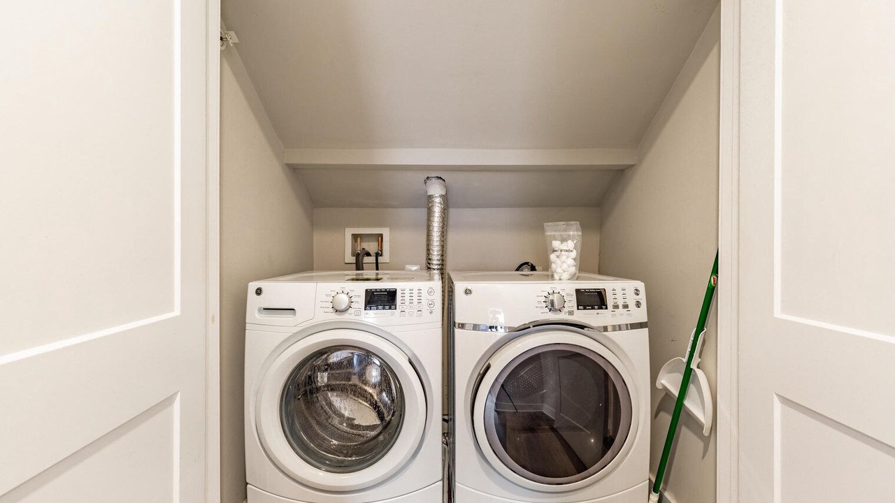 Photo of Others in Jefferson Manor