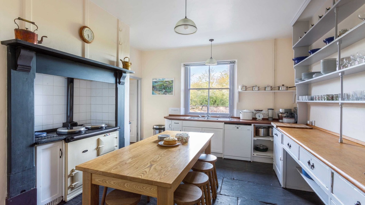 Photo of Kitchen in Oldbury-on-Severn