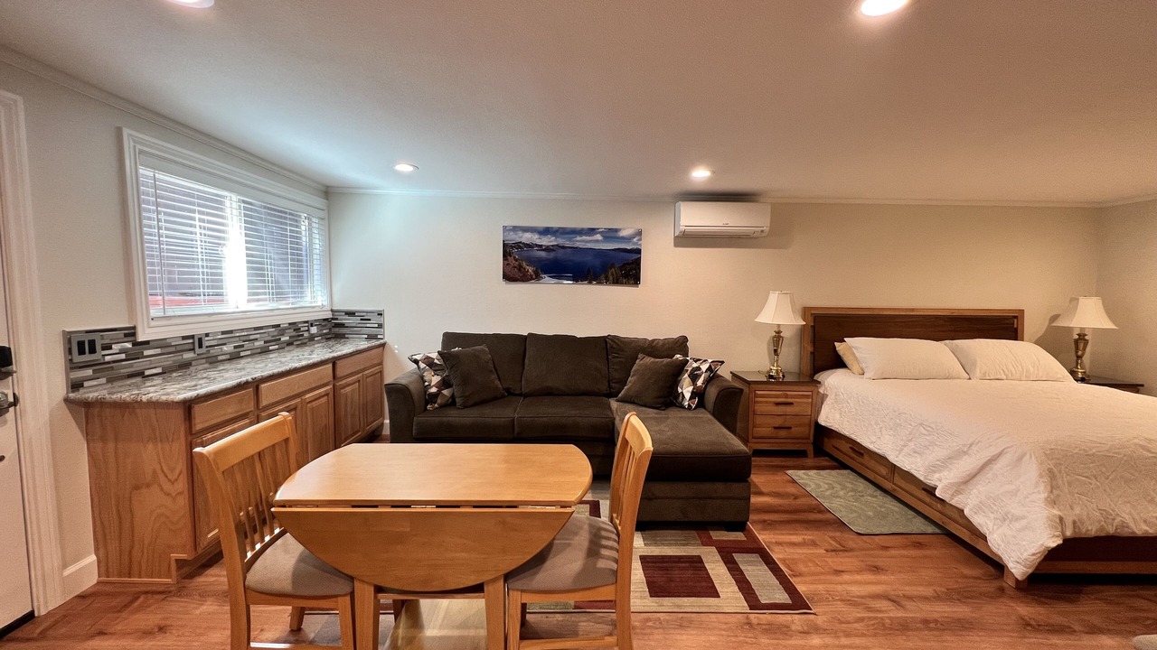 Photo of Bedroom in Altamont