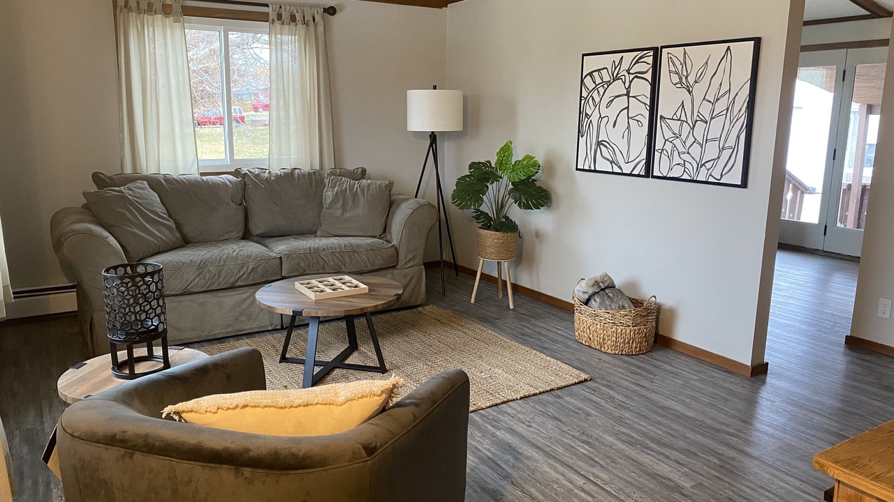 Photo of Livingroom in Cedar Rapids