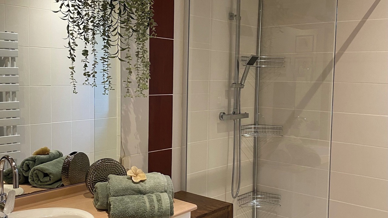 Photo of Bathroom in Jonquieres