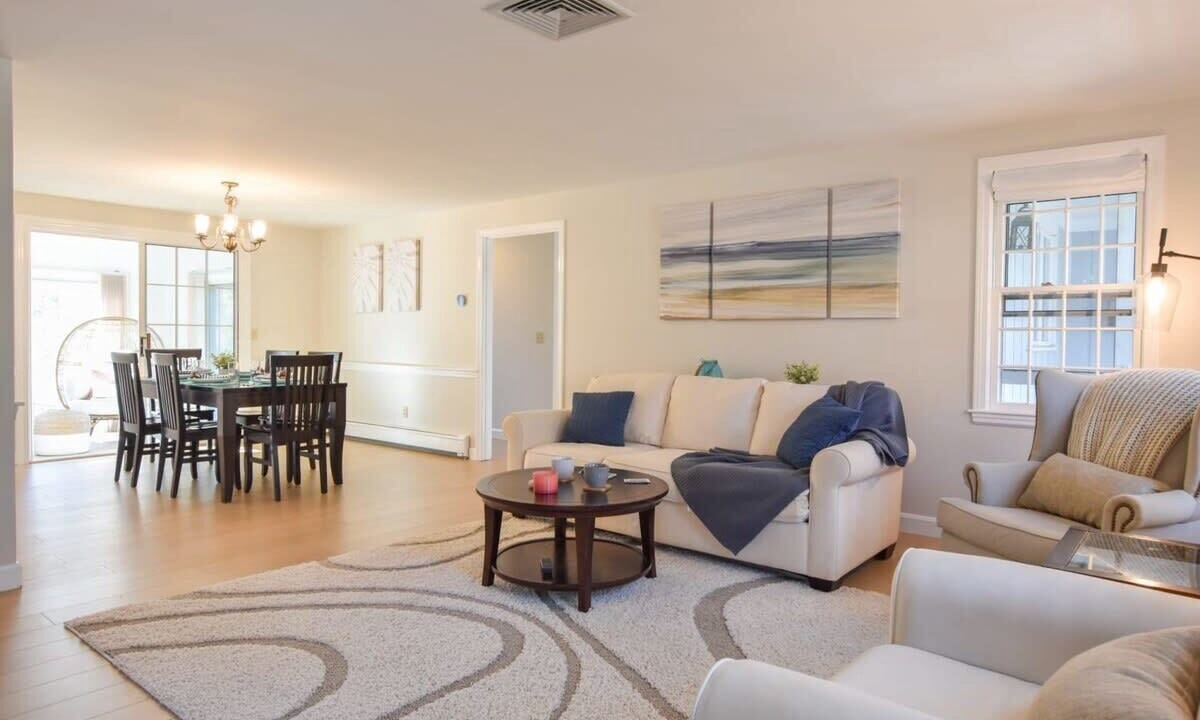 Photo of Livingroom in East Dennis