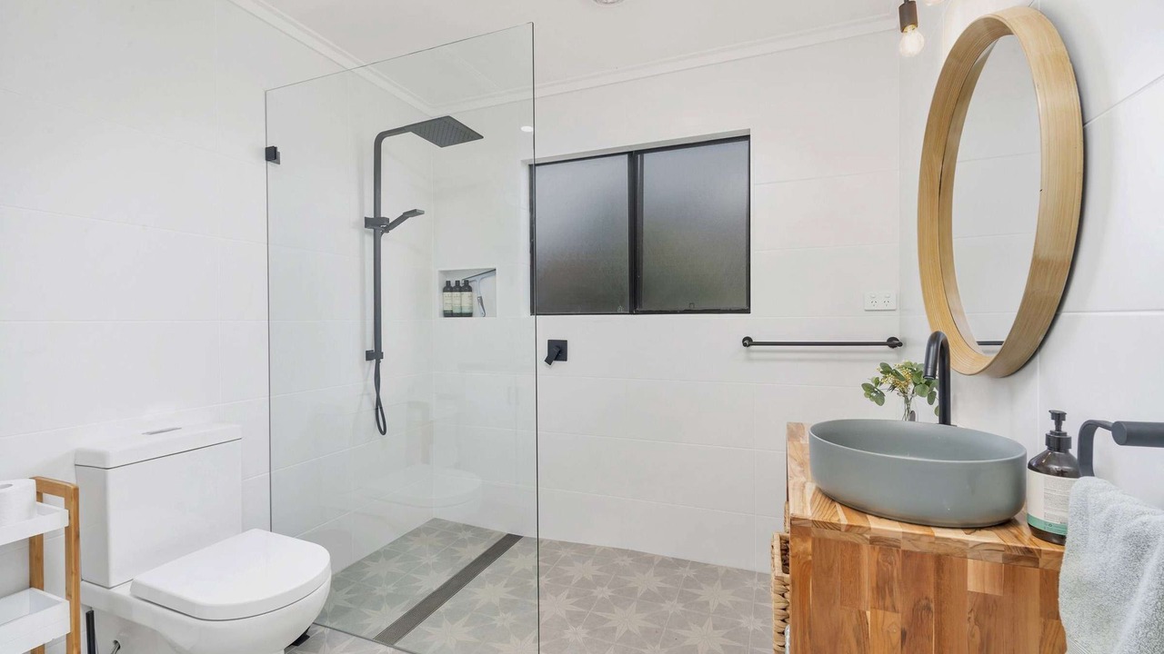 Photo of Bathroom in Barrengarry