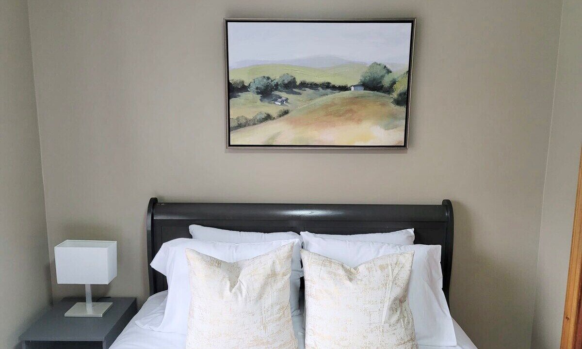 Photo of Bedroom in Oro-Medonte