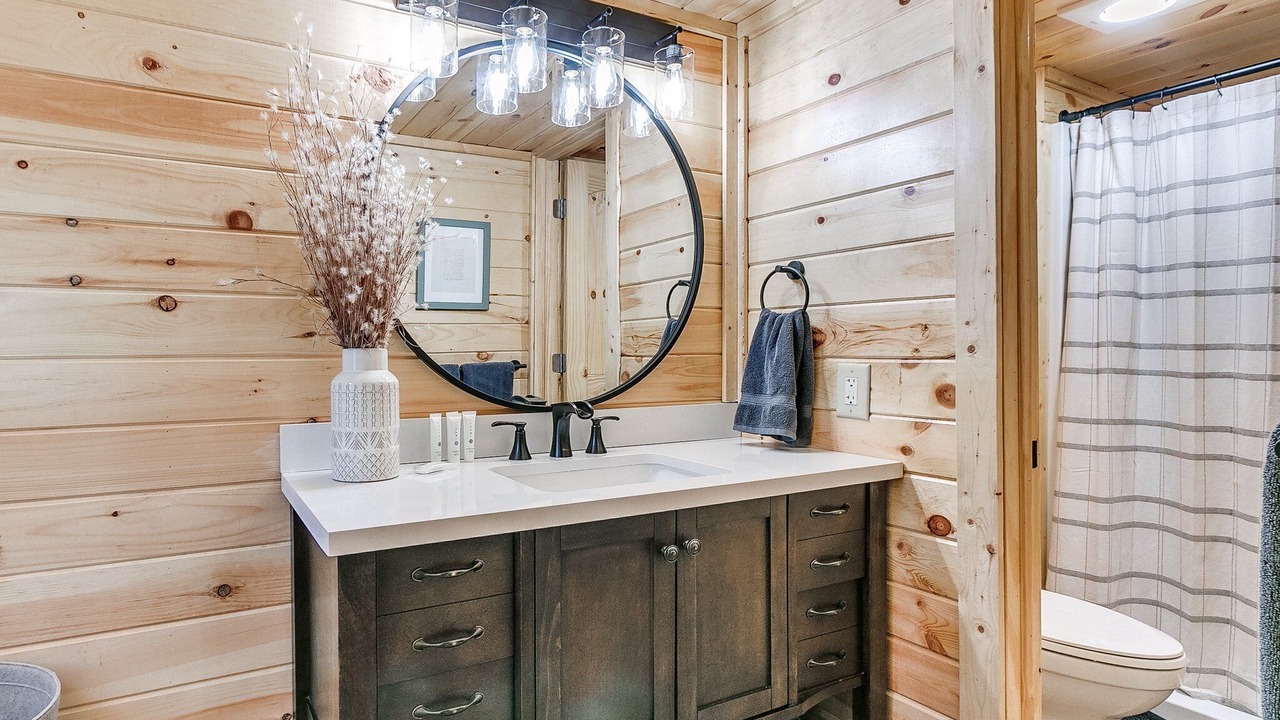 Photo of Bathroom in Oklahoma County