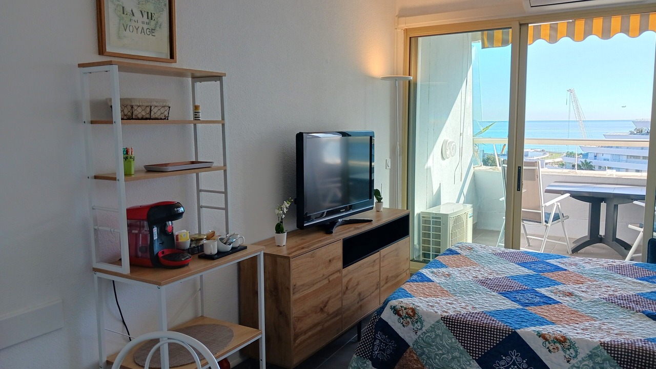 Photo of Bedroom in Villeneuve Loubet Beach