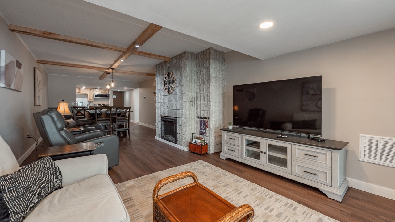 Photo of Livingroom in Mountainside