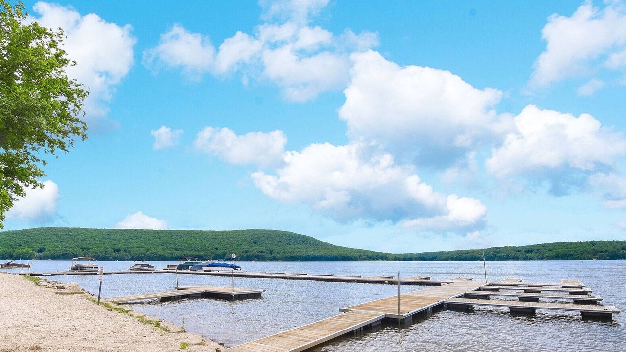 Photo of Others in Mountainside