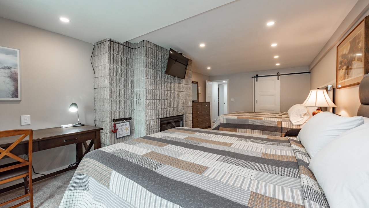 Photo of Bedroom in Mountainside