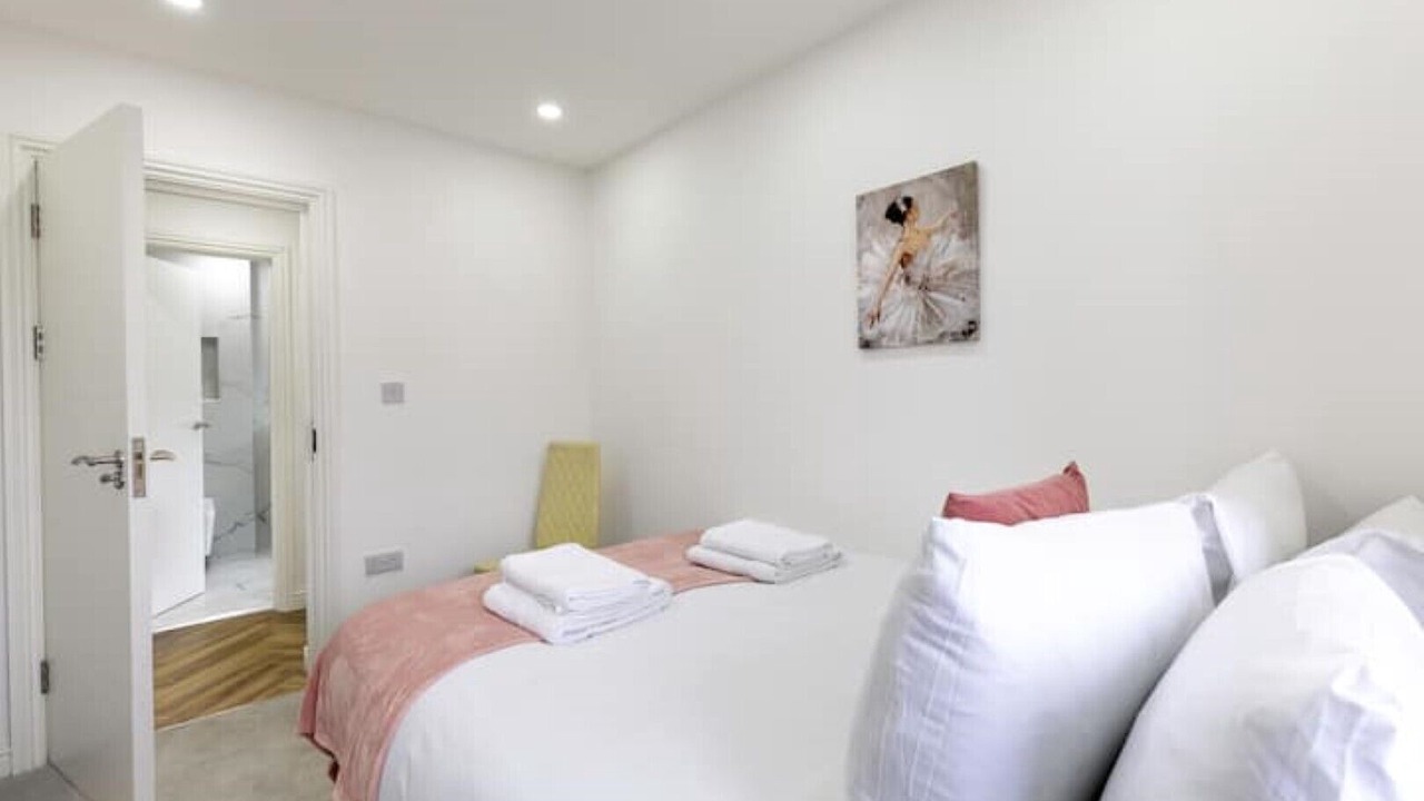 Photo of Bedroom in Hobbayne